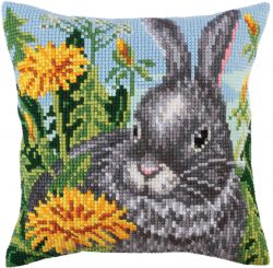 5274 "Кролик в одуванчиках" подушка для вышивания Collection D'Art 